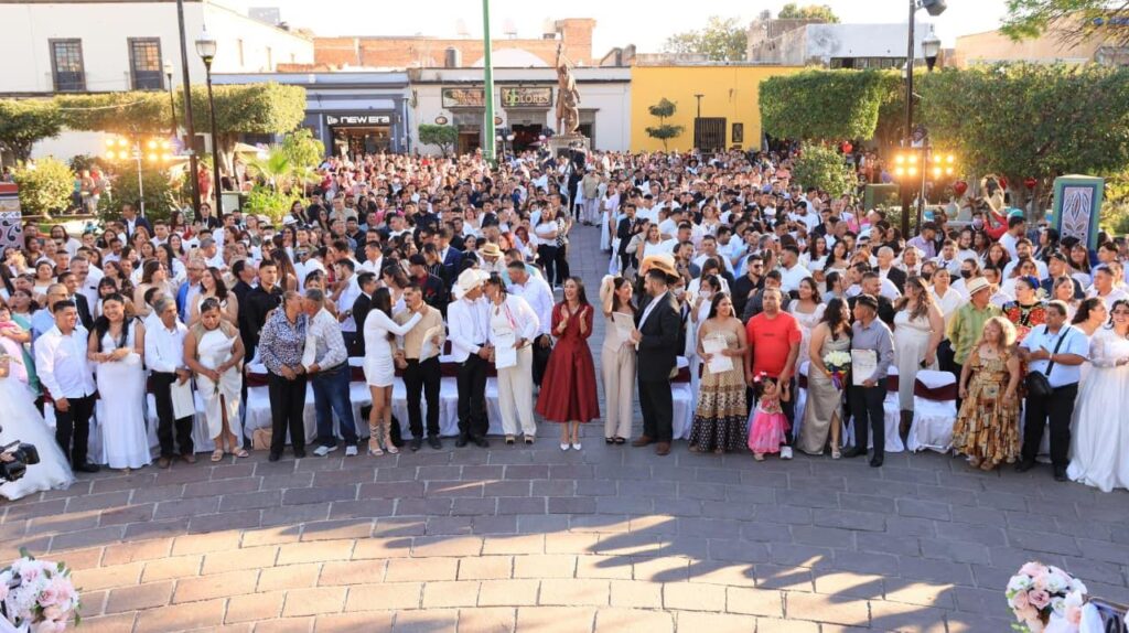 Segunda Edición Bodas de la Esperanza: quinientas historias de amor florecen en el corazón de Tlaquepaque