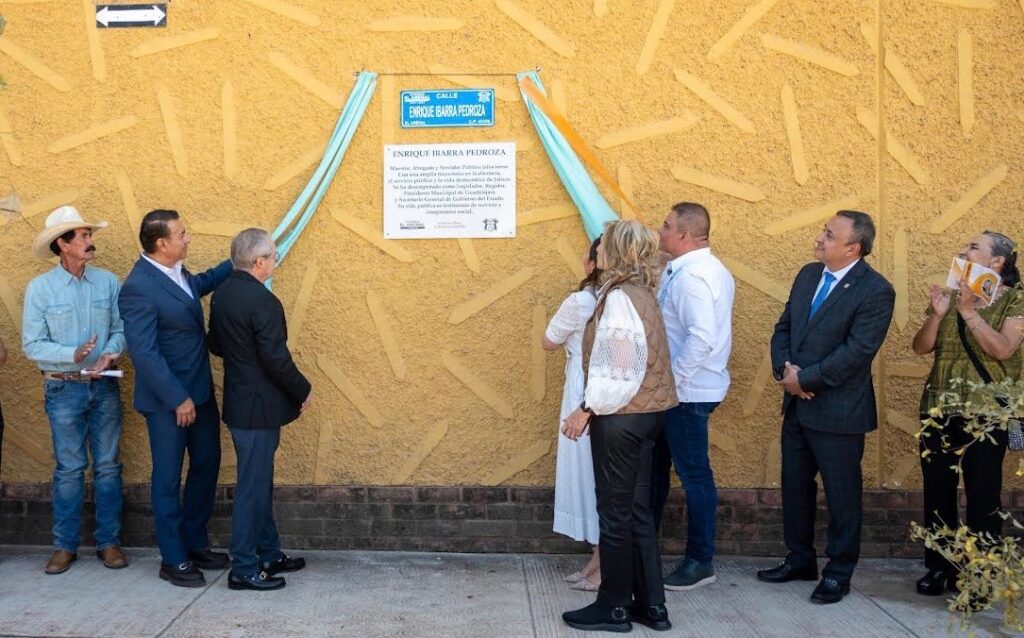 El Arenal inaugura la calle Enrique Ibarra Pedroza con obras hidráulicas, pavimentación y alumbrado