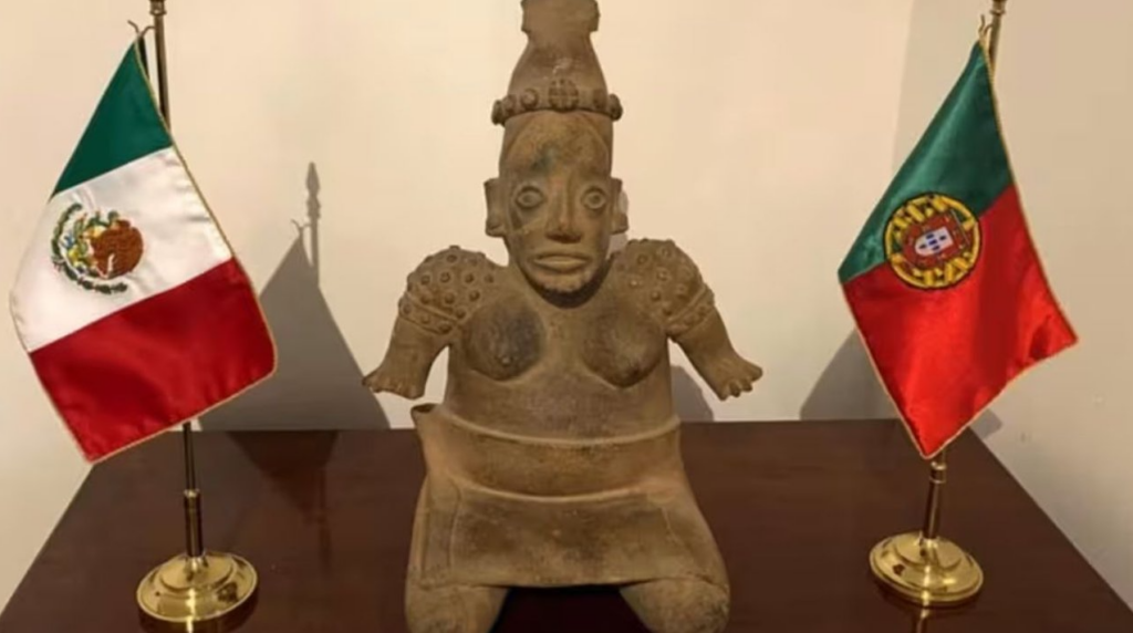 Portugal devuelve a México tres joyas del arte precolombino