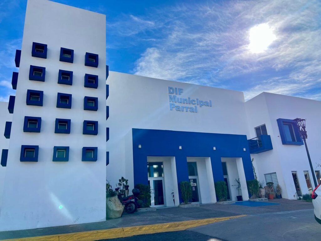 DIF Estatal y Gobierno de Parral abren convocatoria para apoyos funcionales