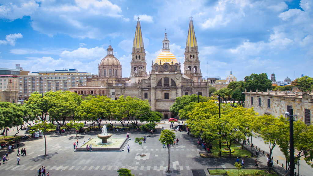 Jalisco consolida reactivación turística; EE.UU. retira recomendación temporal y mantiene destinos clave como seguros