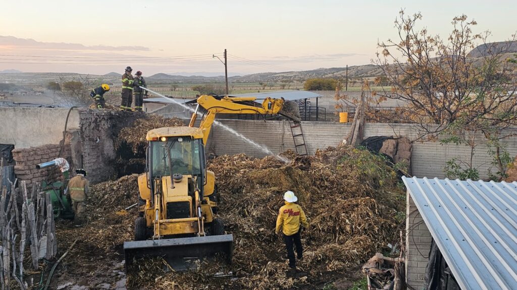 Bomberos controlan incendio en bodega de tazole en Llano Prieto; solo daños materiales