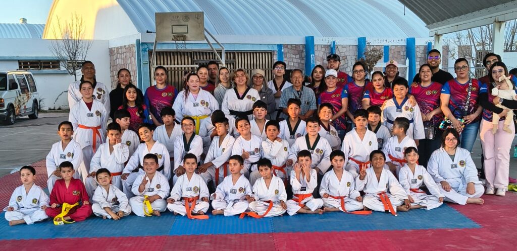 El futuro del Taekwondo en Durango: Atletas brillan en evento Estatal