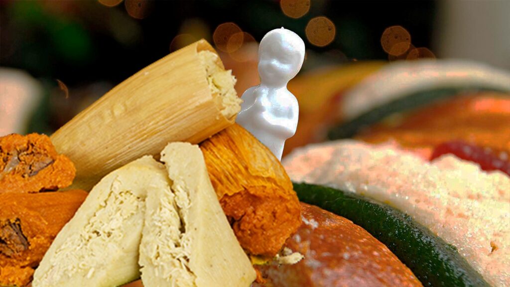 México mantiene viva la tradición de regalar tamales tras encontrar el muñequito en la Rosca de Reyes