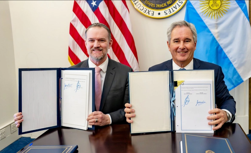 Argentina firma acuerdo de comercio e inversión con EU