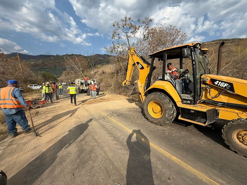 Gobierno de Jalisco reabre puntos carreteros bloqueados y restablece la movilidad en la red estatal