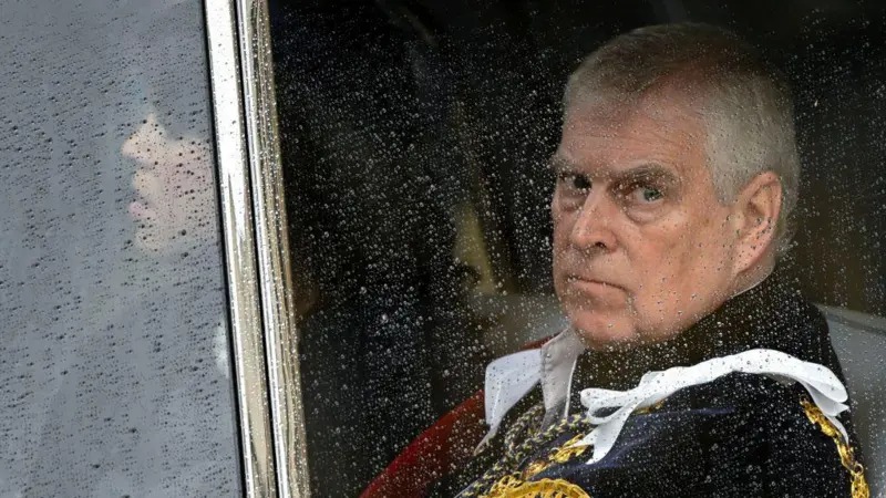 Arrestan al expríncipe Andrés por presuntos vínculos con Jeffrey Epstein