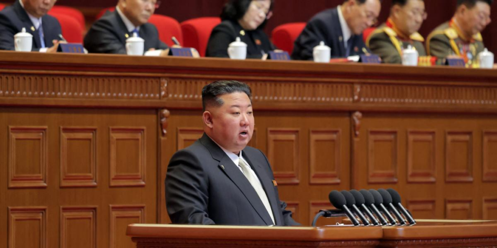En medio de tensiones globales, Kim Jong-un abre evento partidista