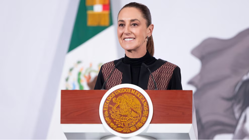 Sheinbaum afirma que jornada laboral de 40 horas será gradual y sin afectar economía