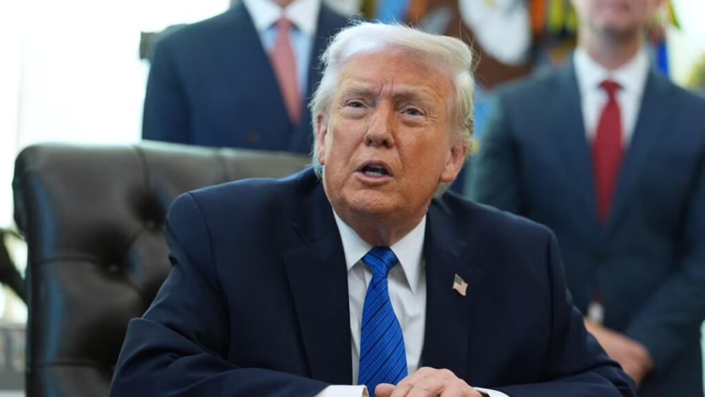 Trump reconoce excesos y plantea un “toque más suave” en política migratoria