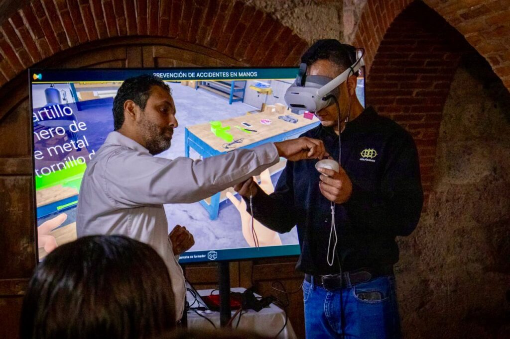 Impulsa el Gobierno Municipal la modernización industrial con tecnología de vanguardia