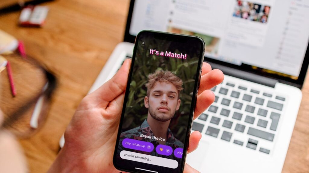 Más de 8 millones de mexicanos buscan el amor en Apps de citas