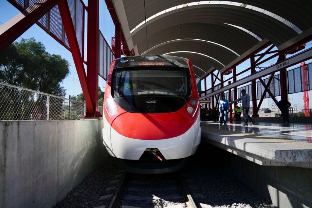 Gobierno presenta avances de proyectos ferroviarios en el país