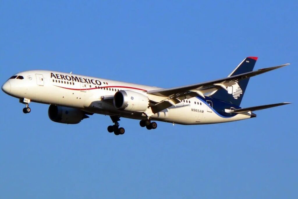 Aeroméxico mantiene vuelos a Cuba pese a crisis de combustible