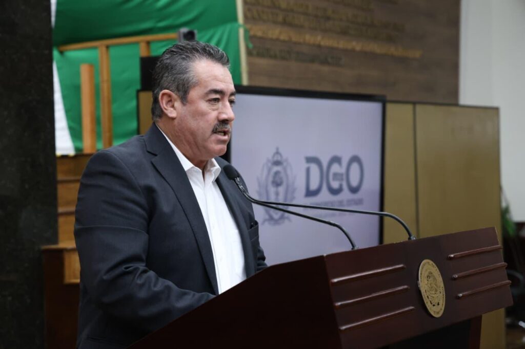 Osbaldo Santillán exhorta a municipios a cumplir con el SAT para evitar crisis financieras