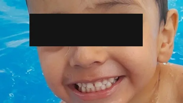 Niño de 4 años muere durante cirugía; médico estaba distraído con el celular
