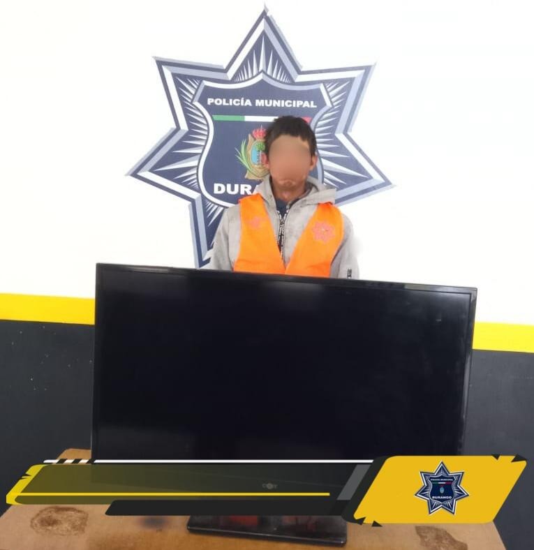 Acusado por su hermana de robarle su pantalla, la policía lo detiene
