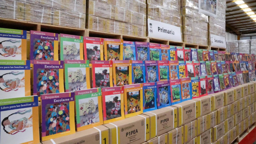 Nuevos libros de texto incluirán ajustes de lenguaje, imágenes y materiales impresos: SEP