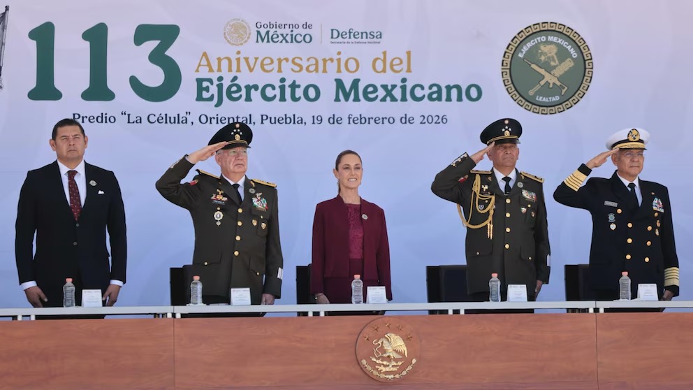 Sheinbaum afirma que Ejército Mexicano garantiza independencia y decisiones soberanas