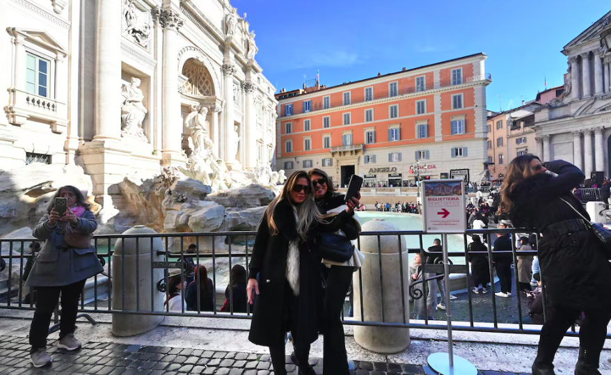 Roma impone una tarifa para poder acercarse a la Fontana di Trevi