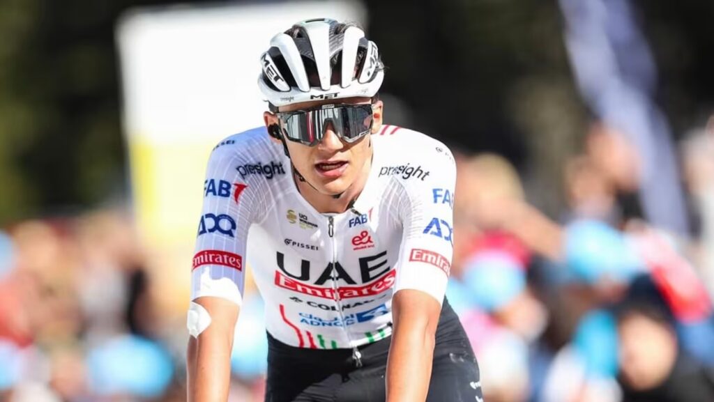 Isaac del Toro se lleva la victoria en la primera etapa del UAE Tour