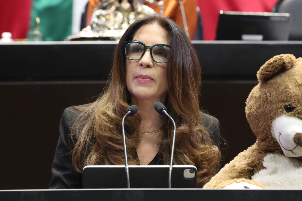 Detectar cáncer tarde es condenar a morir, advierte Paty Flores (MC)