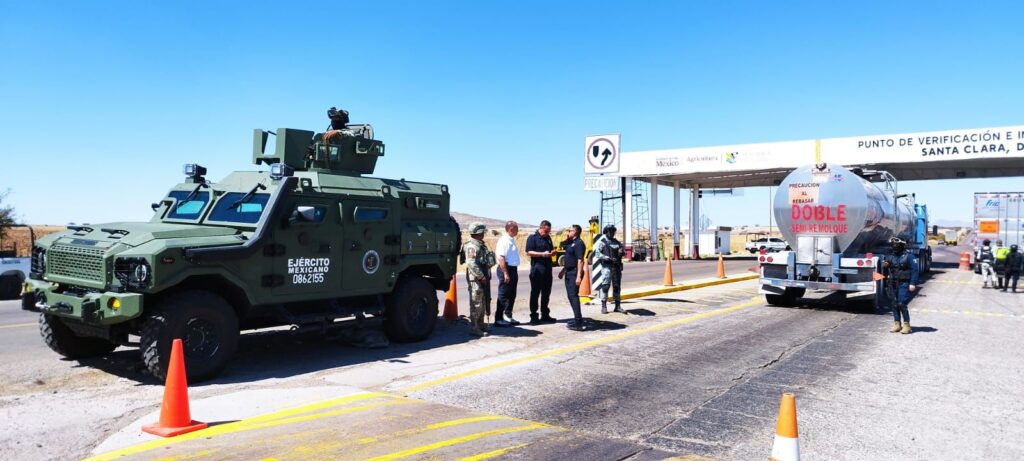 Fuerte presencia policiaca de los tres órdenes de gobierno en los límites con otras entidades