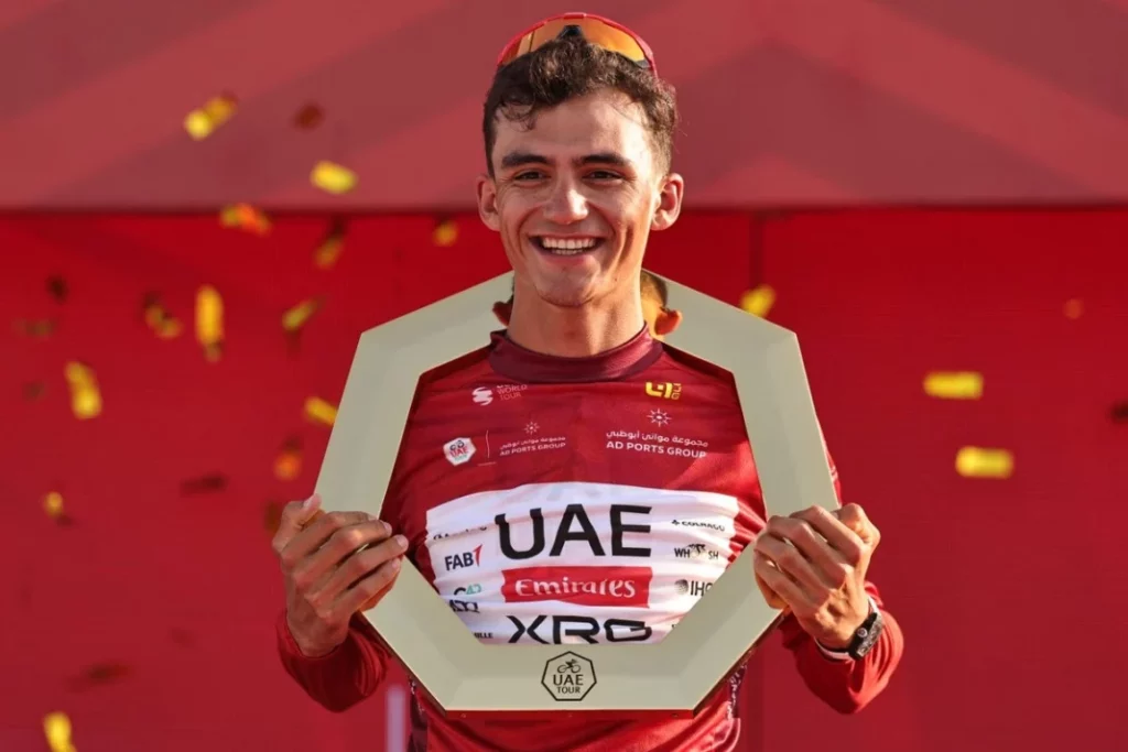 Isaac del Toro sube al segundo puesto del ranking mundial