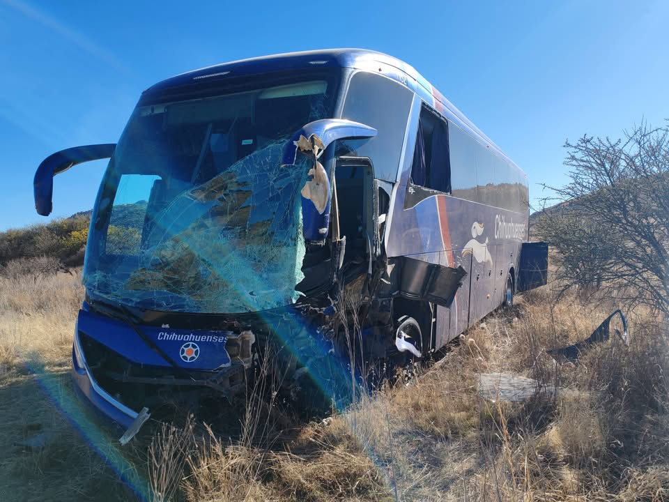 Carretera de la muerte Canatlán–Nuevo Ideal opera fuera de norma