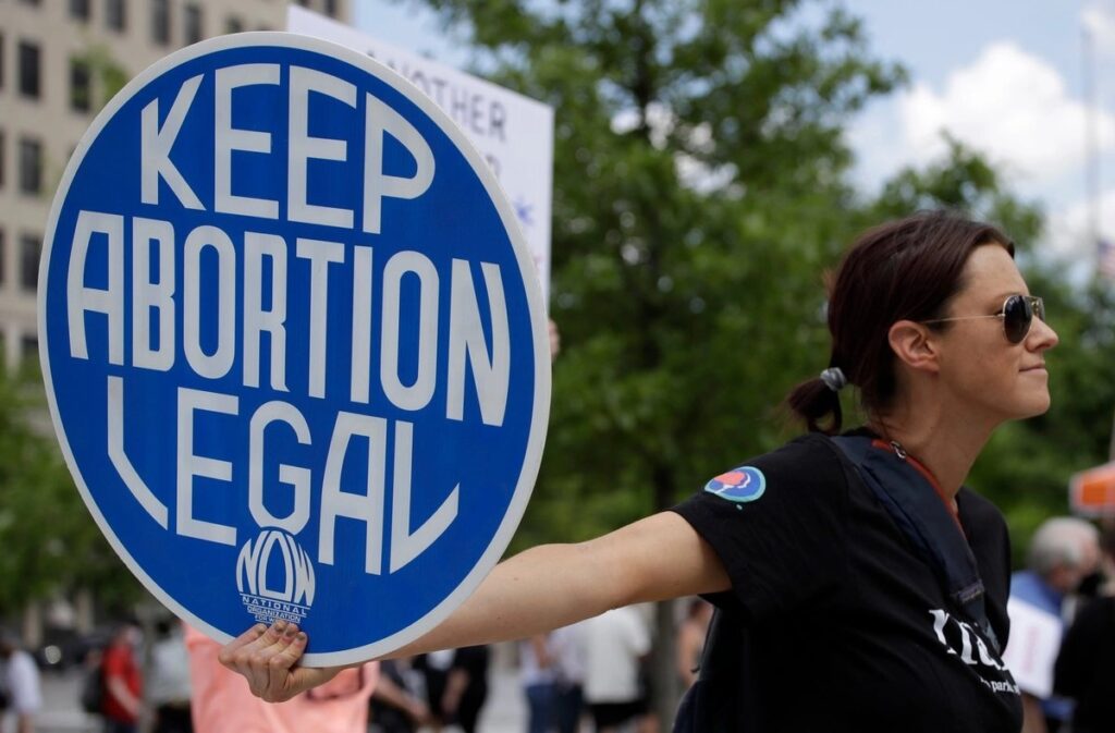 Tennessee propone pena de muerte para mujeres que aborten