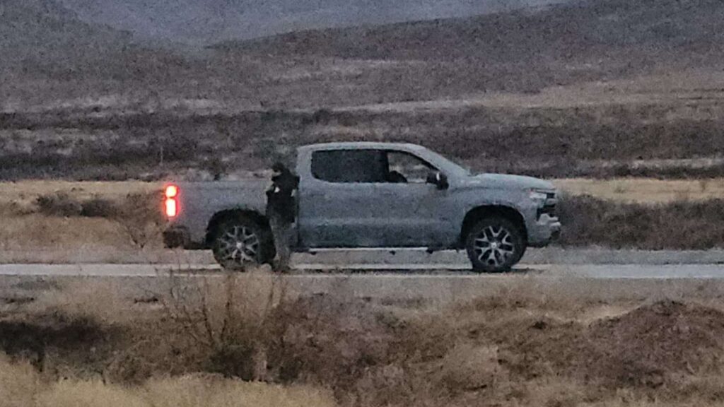 Localizan a hombre ejecutado dentro de camioneta en Autódromo Cantera