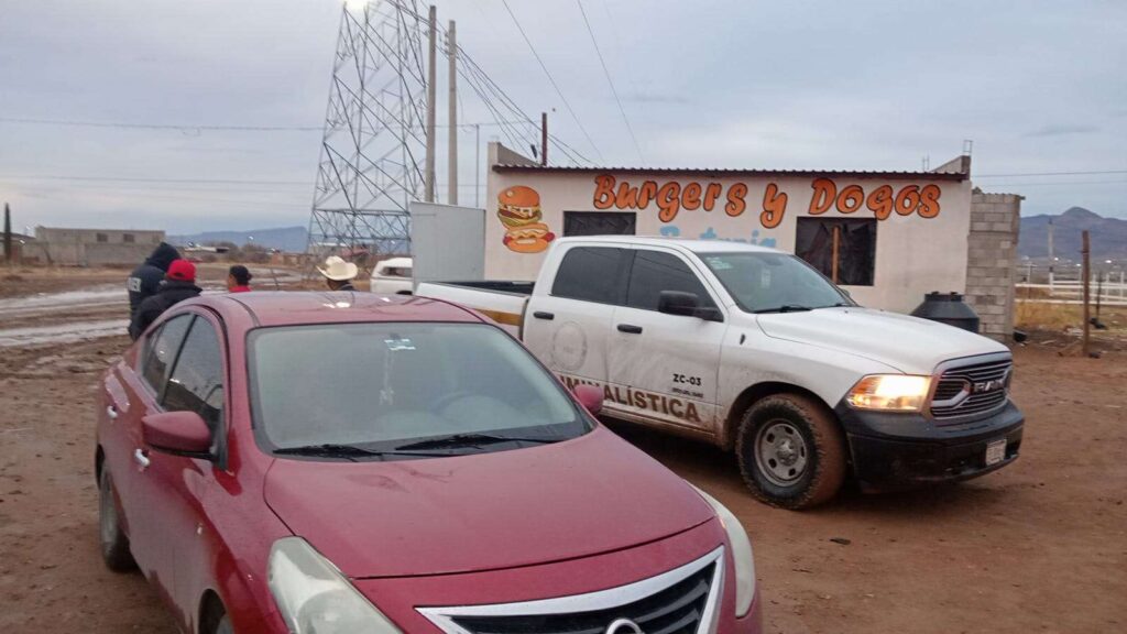 Muere hombre tras caer y golpearse la cabeza en local de comida