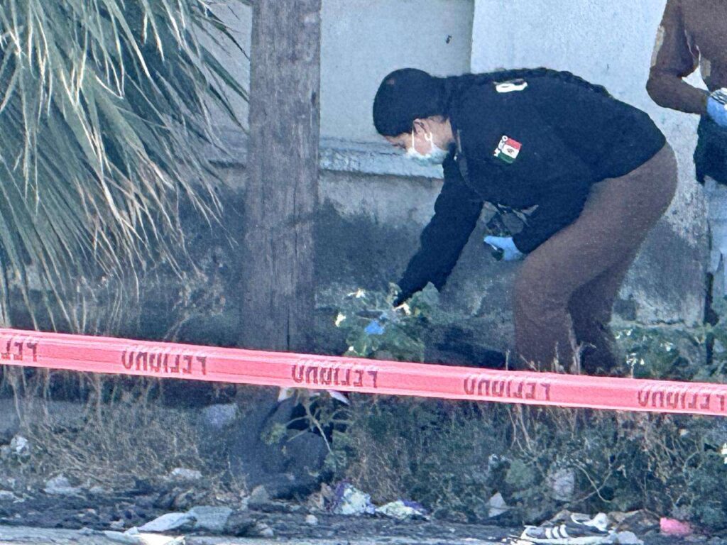 Abandonan cuerpo envuelto en cobija en la Obrera en Ciudad Juárez