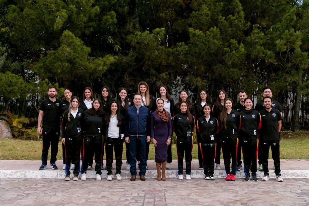 Esteban Villegas reconoce a Coronelas como orgullo de Durango y potencia del voleibol nacional
