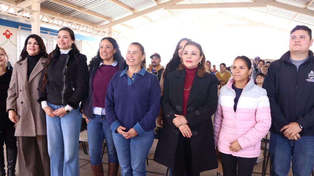 Espacios de Amor de DIF Municipal llega a Jardines de Cancún con servicios para familias