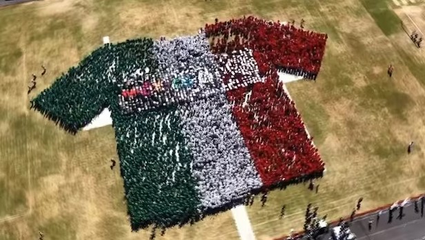 México hace historia en Chiapas con la playera humana más grande del mundo