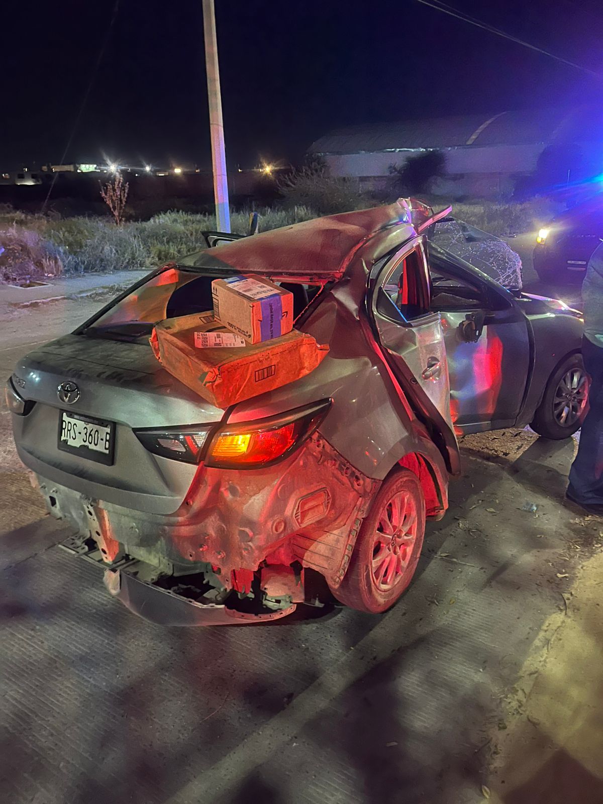 Conductor pierde la vida tras chocar en su auto contra un árbol | Notigram