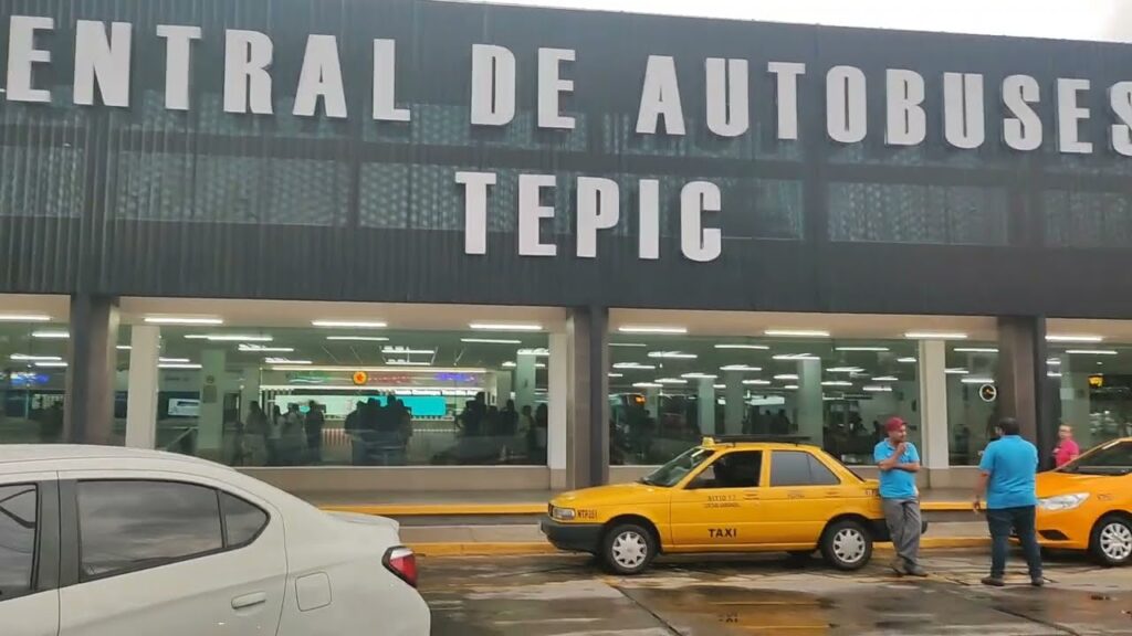 Autobuses foráneos suspenden rutas desde Tepic