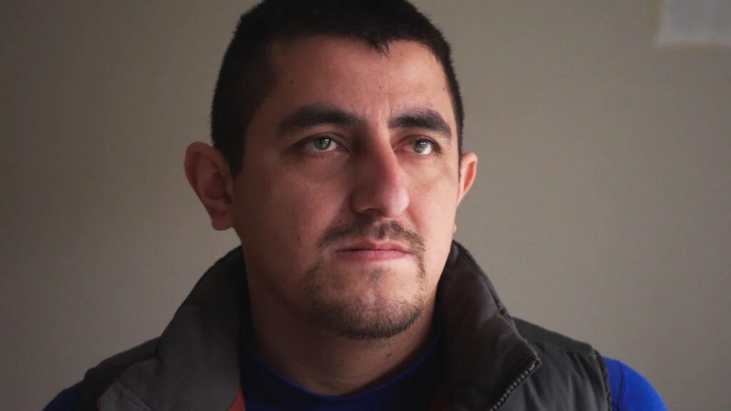 FBI investiga golpiza a mexicano con fracturas de cráneo tras detención de ICE