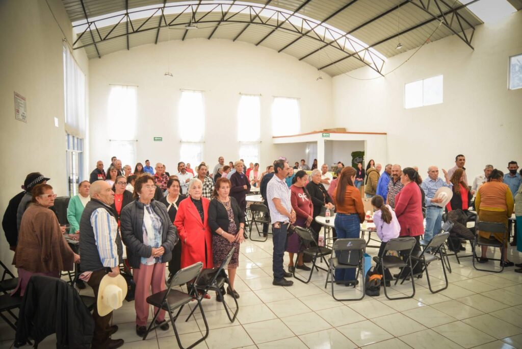 DIF festeja a adultos mayores