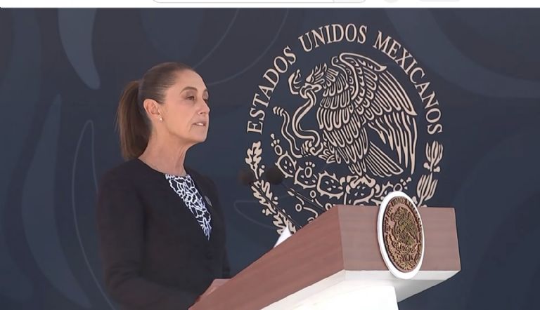 Sheinbaum encabeza conmemoración por 111 años de la Fuerza Aérea Mexicana