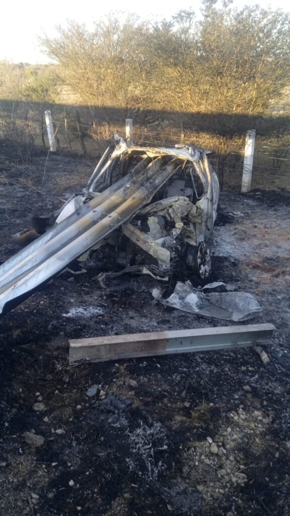 Agente de viaje calcinado tras chocar e incendiarse el vehíçulo en el que viajaba