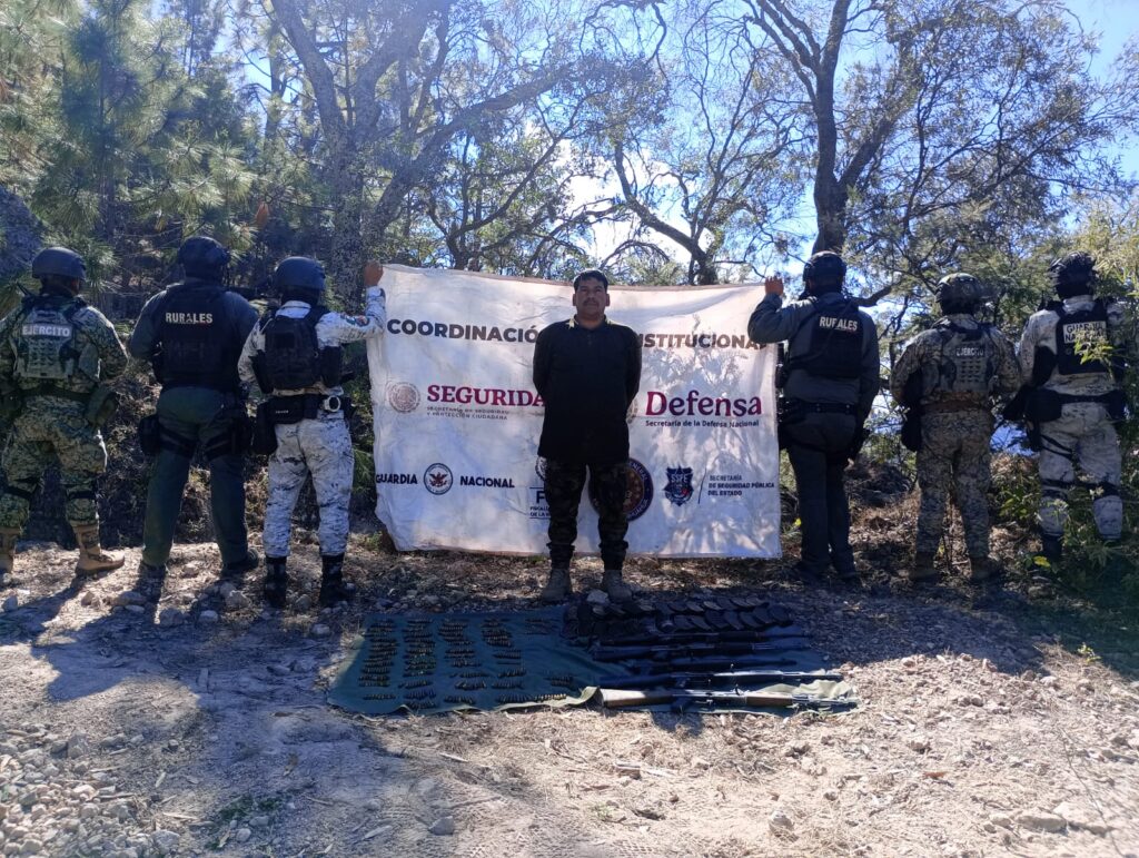 Detienen a sujeto y aseguran armas en operativo en Moris