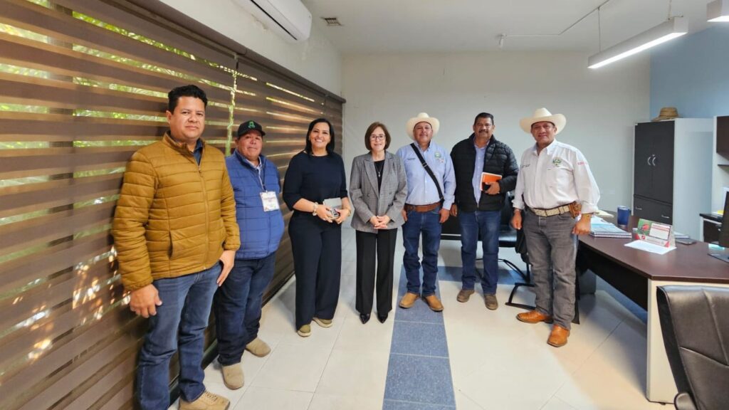 Nancy Vázquez se Reúne para Atender Temas Prioritarios de Agua Potable con CAED