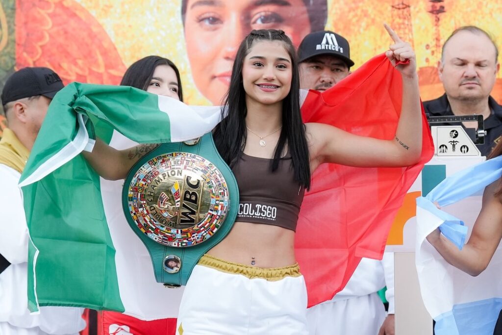 Camila Zamorano defiende con éxito su título Mundial Peso Átomo
