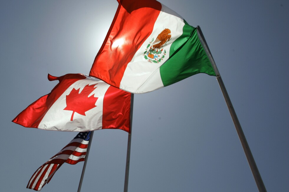 México y Canadá quedan exentos del nuevo impuesto del 15%