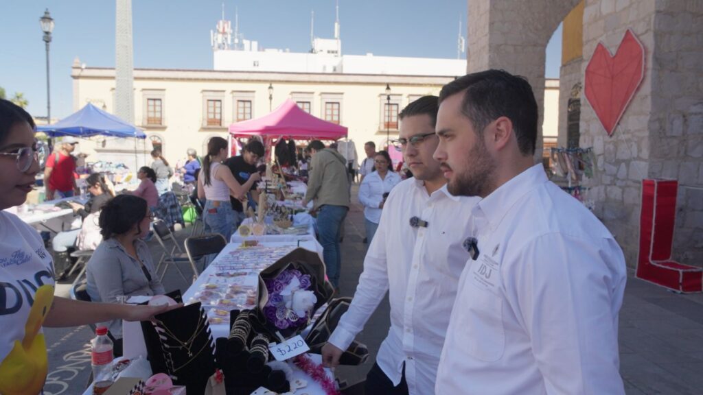 Jóvenes duranguenses encuentran espacio para vender y hacer crecer su negocio con JuveEmprende