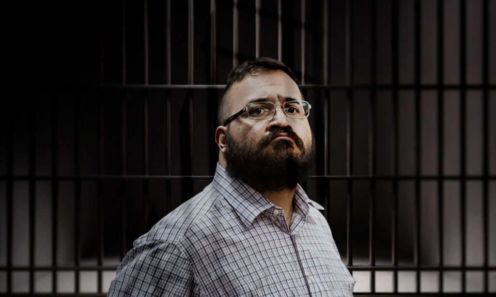 FGR busca imputar a Javier Duarte por peculado; riesgo de extender su prisión