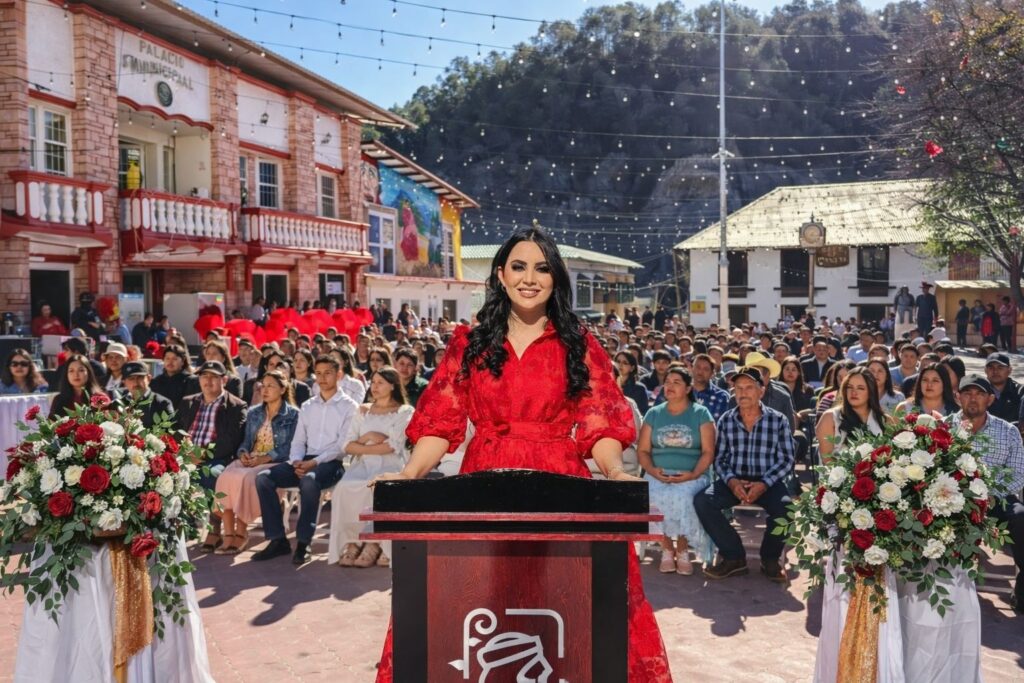 Hasta terrenos en bodas colectivas de Guadalupe y Calvo en apoyo a las nuevas familias