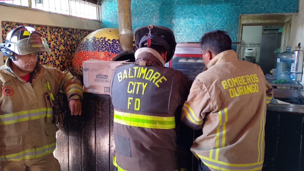 Flamazo en restaurant dejó a un empleado con quemaduras